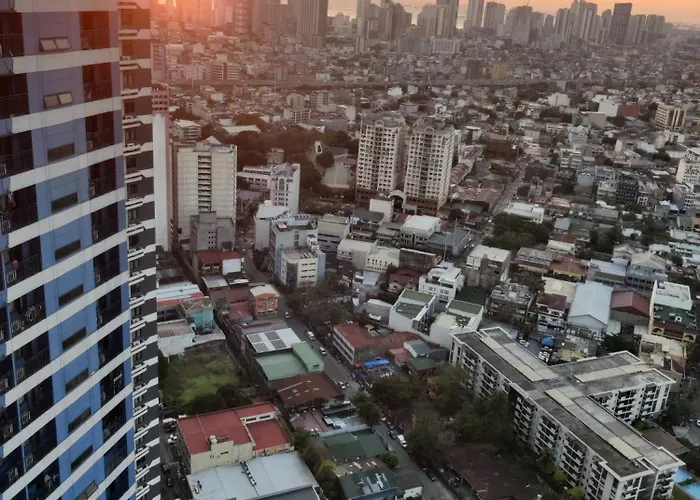 Air Makati Avenue * Manila
